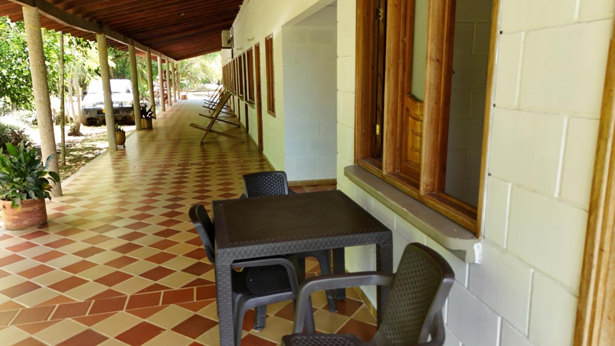 Hotel Campestre Las Cavernas La Mesa Norte エクステリア 写真